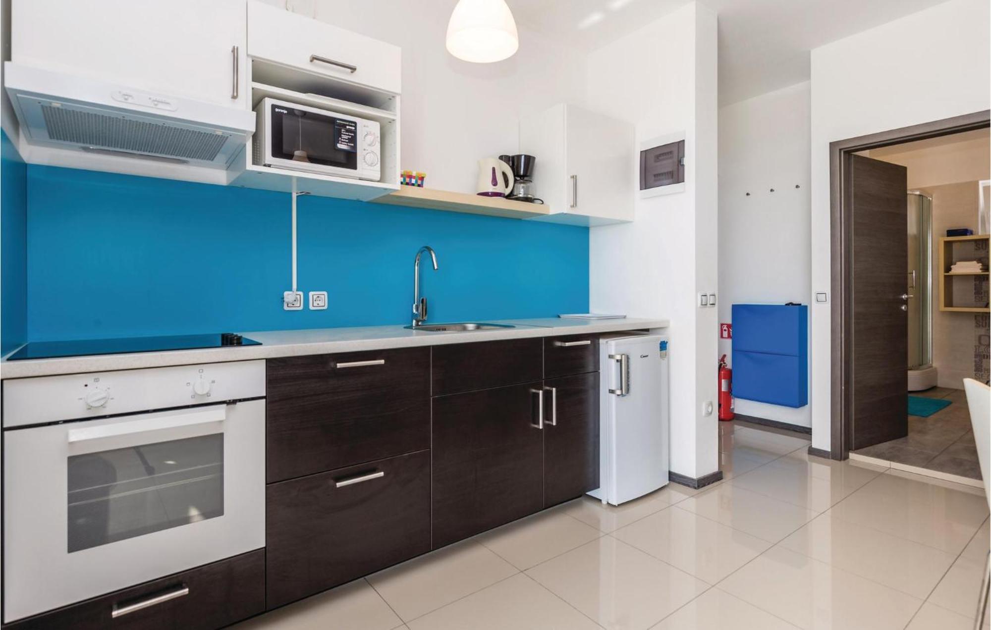 Nice Apartment In Mandre With Wifi Zewnętrze zdjęcie
